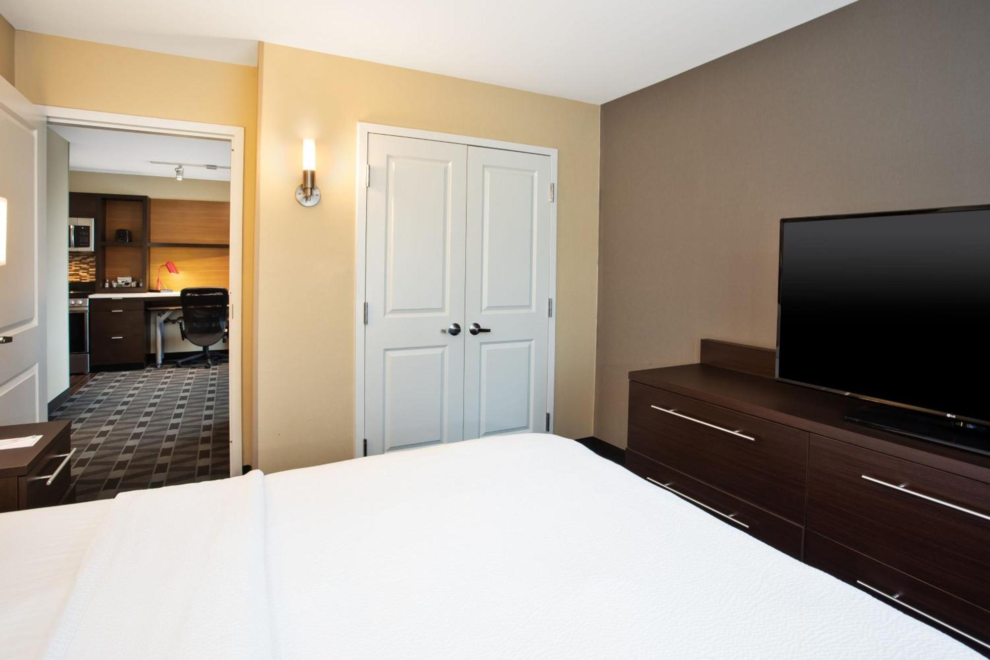 Towneplace Suites By Marriott Detroit Belleville Zewnętrze zdjęcie
