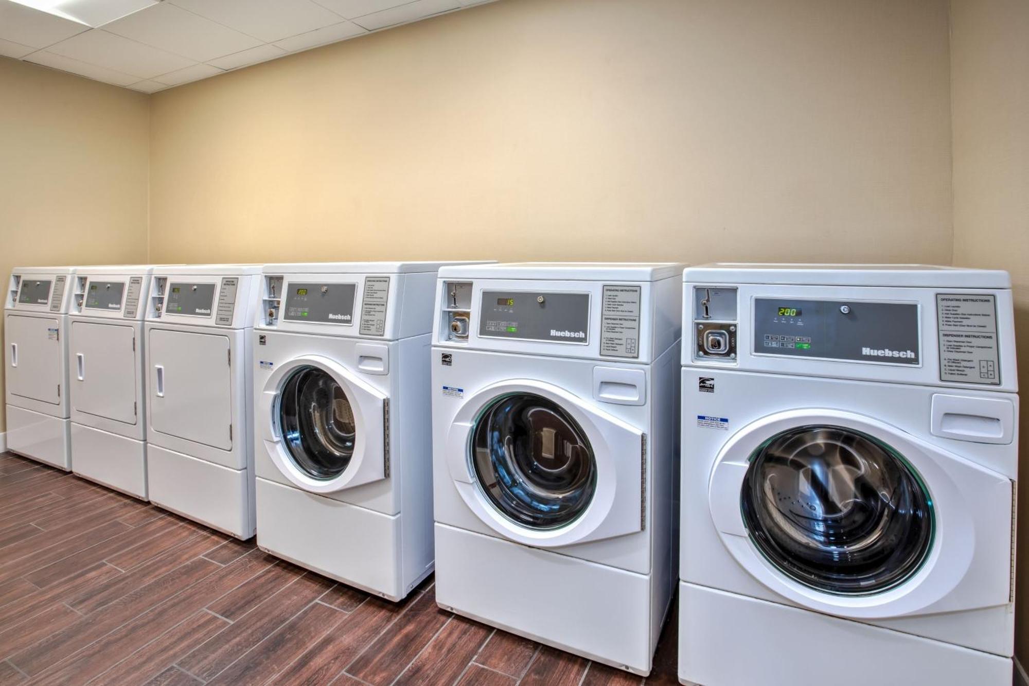 Towneplace Suites By Marriott Detroit Belleville Zewnętrze zdjęcie