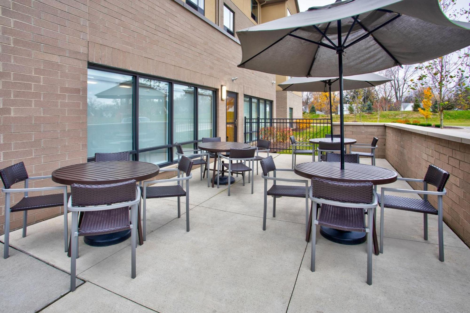 Towneplace Suites By Marriott Detroit Belleville Zewnętrze zdjęcie